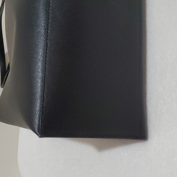 ❌️SOLD❌️Furla Black Tote Leather Bag - Picture 8 of 12